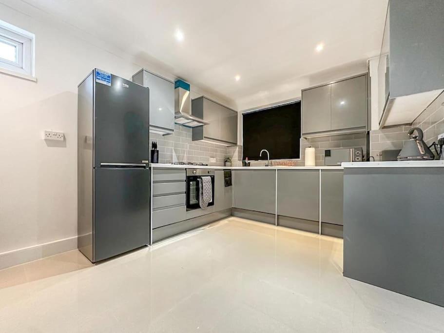 New Cosy Luxury 3 Bedroom House In Battersea Londres Extérieur photo