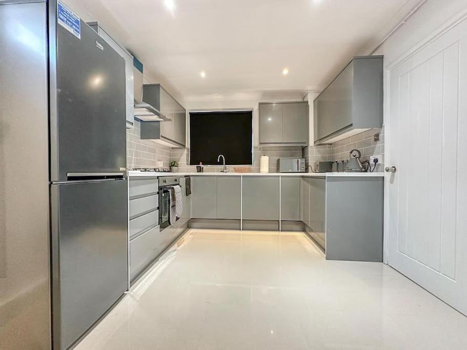 New Cosy Luxury 3 Bedroom House In Battersea Londres Extérieur photo