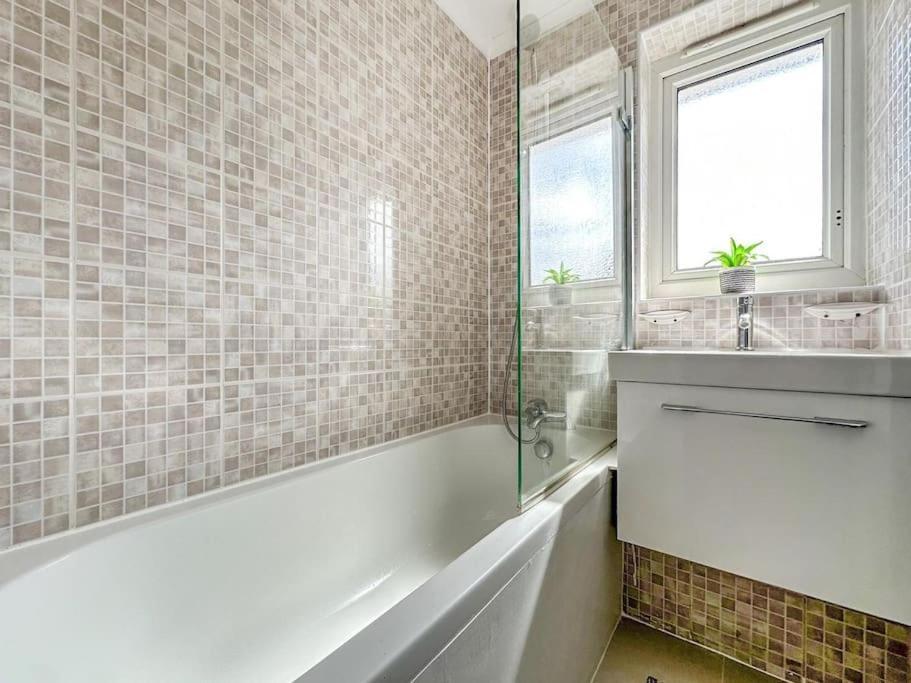 New Cosy Luxury 3 Bedroom House In Battersea Londres Extérieur photo